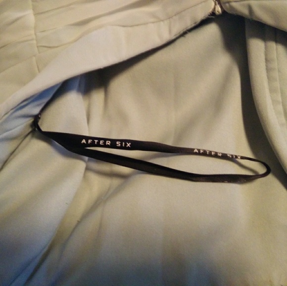 After Six Dress. Formal, homecoming, prom, wedding - Picture 8 of 8